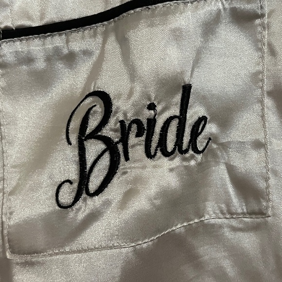 Embroidered Bride - Picture 2 of 4
